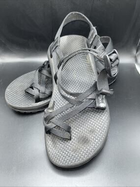 Chaco’s Sandals Women’s 9 Wide Vibram Sole Black Toe Loop logo READ
